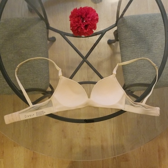 Lively No Underwire T Shirt Bra - Picture 2 of 3